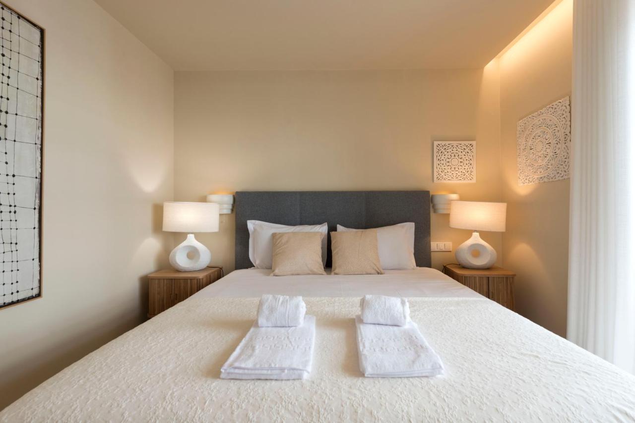 Emporium Deluxe 3Br Apartment W/ Private Parking By Lovelystay ポルト エクステリア 写真