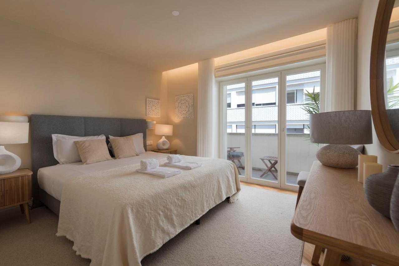 Emporium Deluxe 3Br Apartment W/ Private Parking By Lovelystay ポルト エクステリア 写真