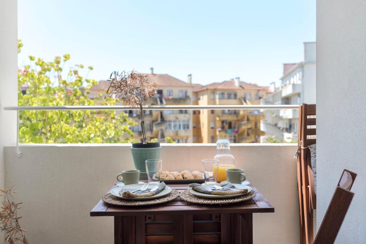 Emporium Deluxe 3Br Apartment W/ Private Parking By Lovelystay ポルト エクステリア 写真