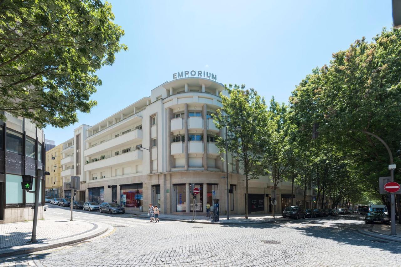 Emporium Deluxe 3Br Apartment W/ Private Parking By Lovelystay ポルト エクステリア 写真